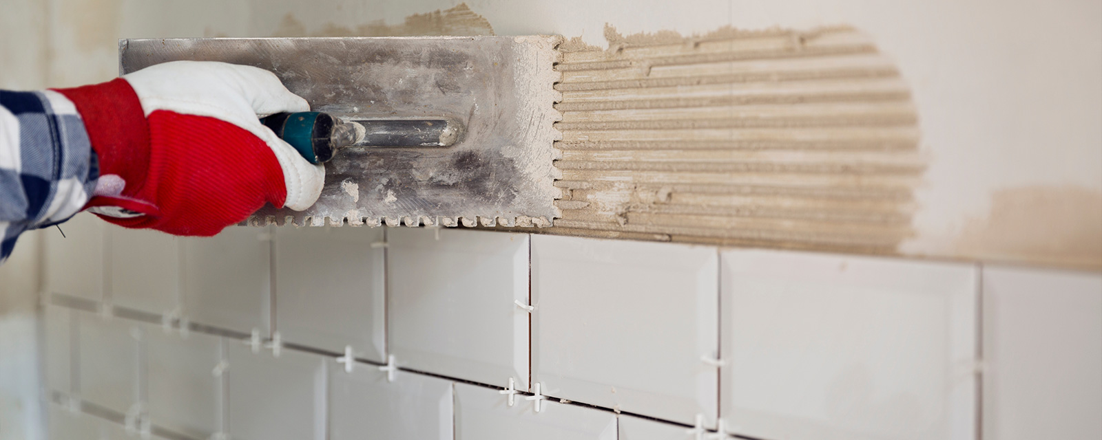 préparer son mur avant la pose du carrelage