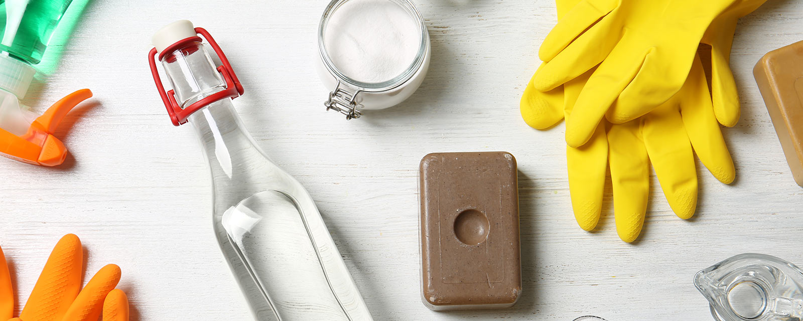 Le vinaigre blanc pour nettoyer le carrelage