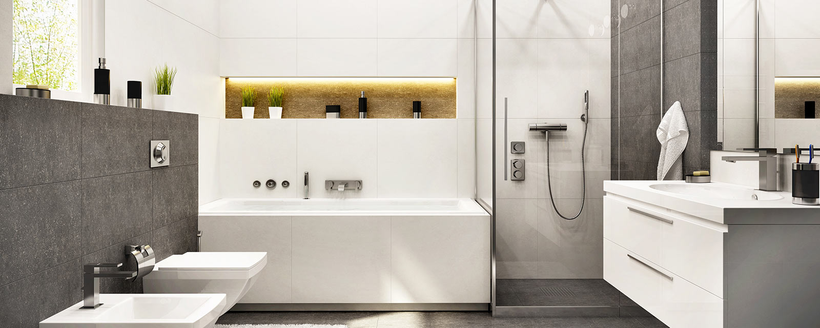 Belle douche à l'italienne dans une salle de bains lumineuse