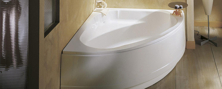 Petite baignoire d'angle Corail Domo de Jacob Delafon