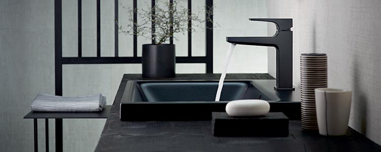 La robinetterie noire mat est la tendance de l'année 2019